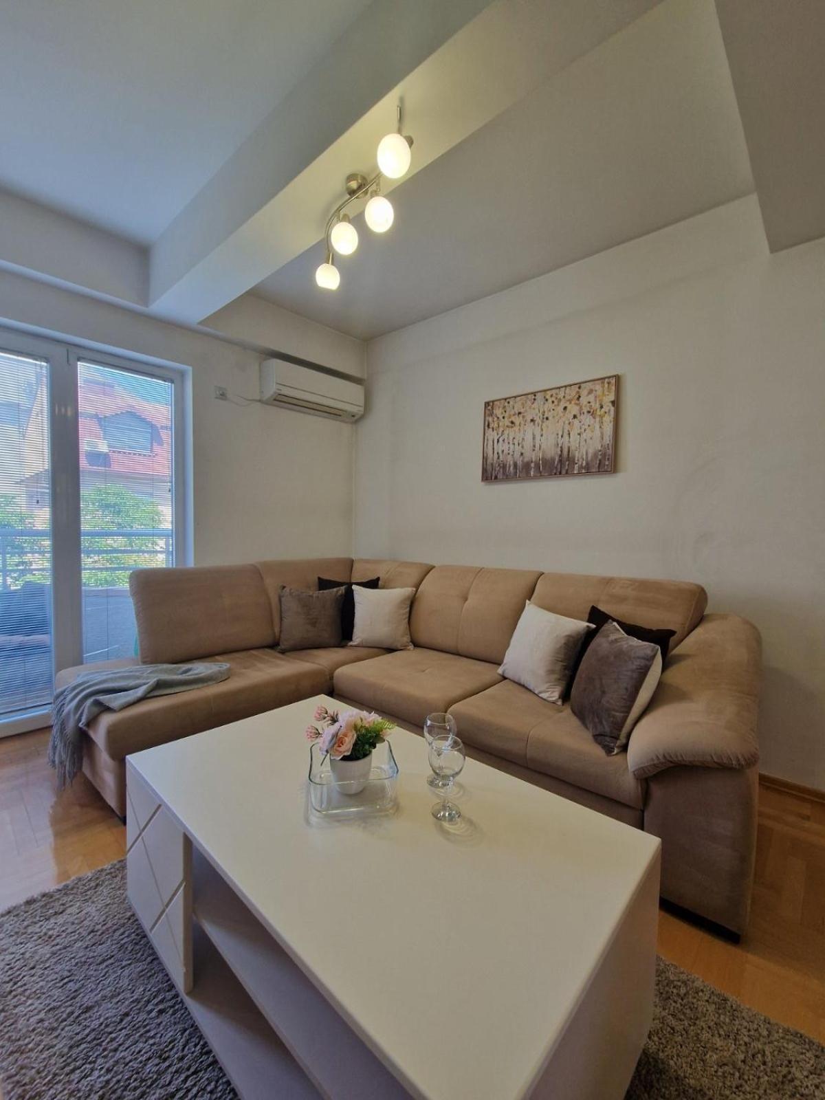 Kamche Lux Apartment سكوبجي المظهر الخارجي الصورة
