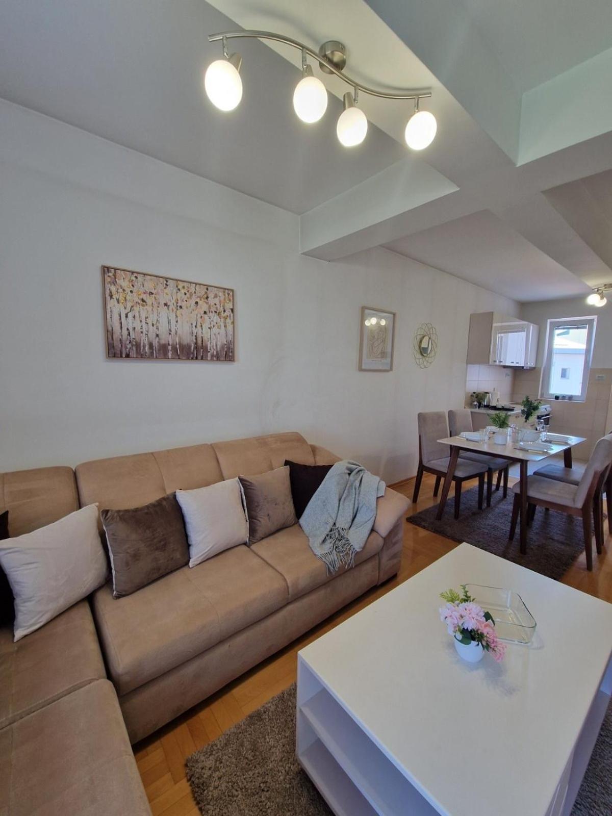 Kamche Lux Apartment سكوبجي المظهر الخارجي الصورة
